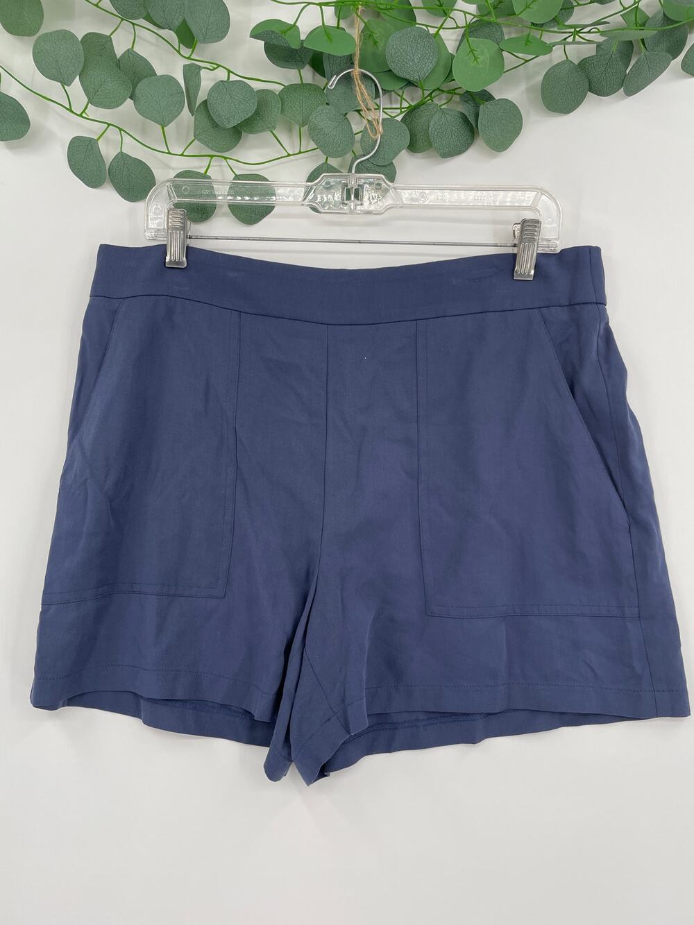 NWT Nine West Mid Rise Navy Blue Dress Womans Straight Waist Shorts Size L